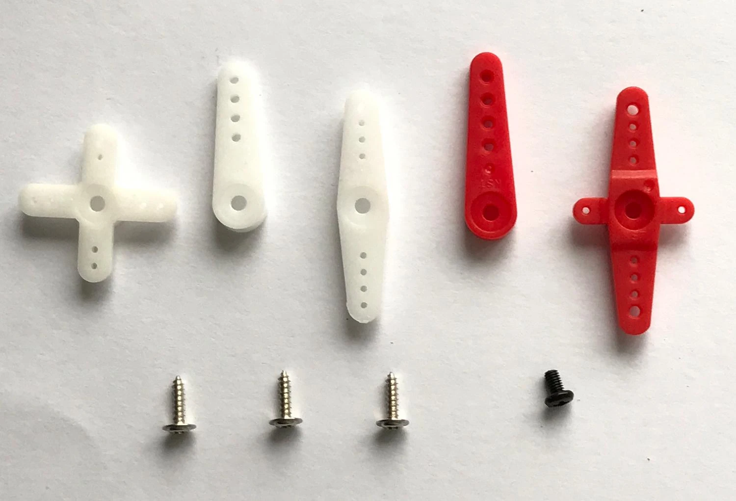 KST DS135MG MINI WING Servo - 5.2Kg.cm 0.12s 23.0g 10mm 5 KST DS135MG MINI WING Servo - 5.2Kg.cm 0.12s 23.0g 10mm - Image 3